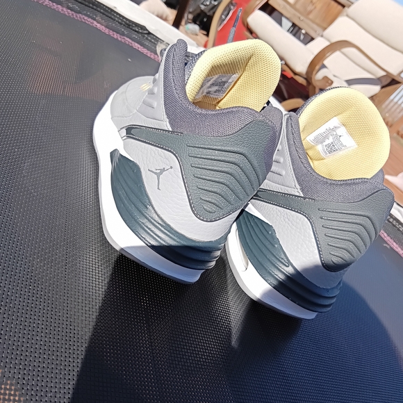 Jordan Gray and Gold Athletic Shoes - Picture 6 of 7